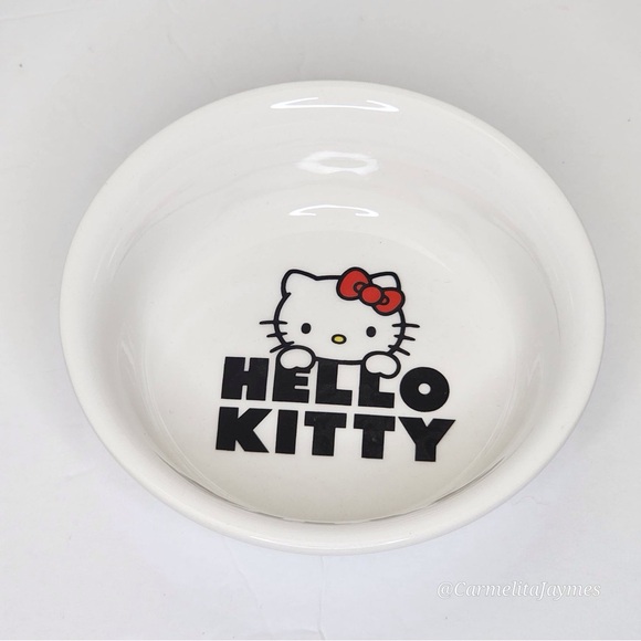 HELLO KITTY 🐱 Small Ceramic Pet Feeding Food Dish for pets NEW - Picture 2 of 4